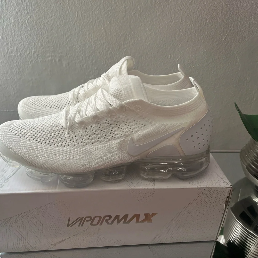 Nike VaporMax Flyknit Athletic Sneakers - White - Picture 1 of 6